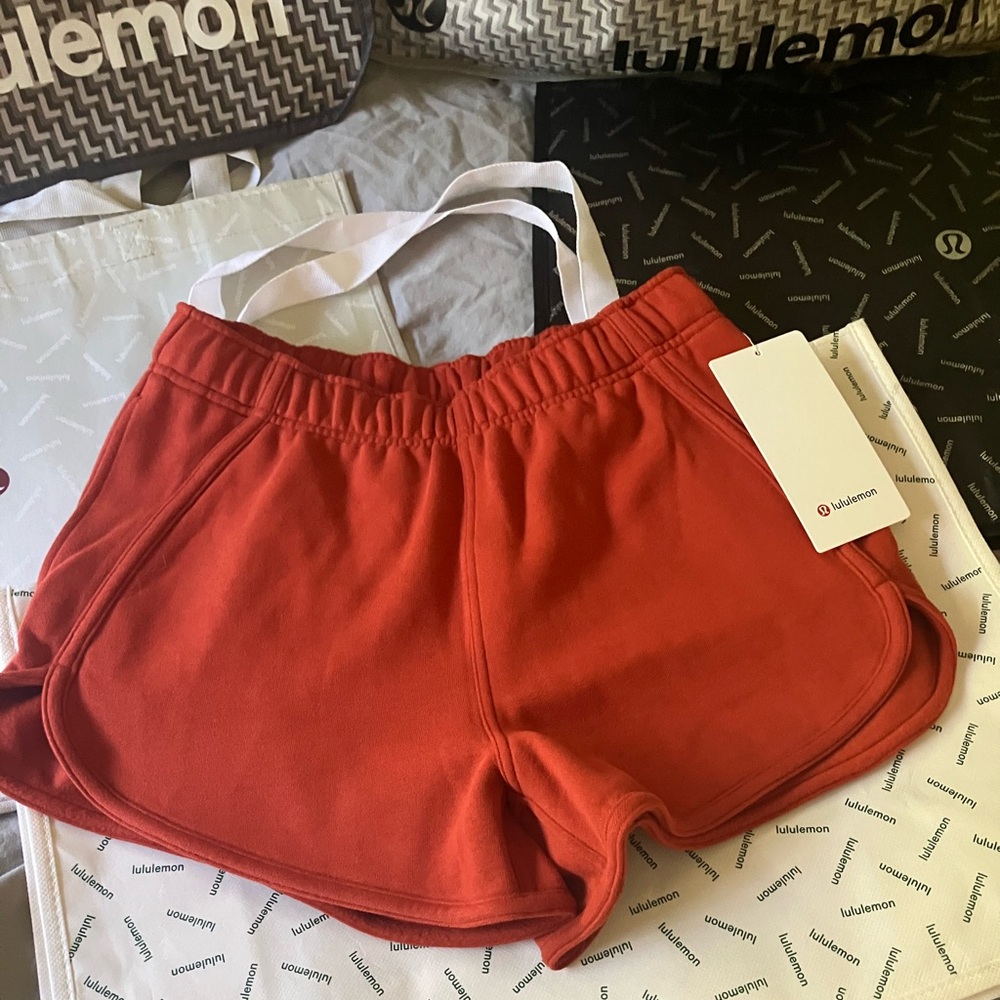 NWT Lululemon Scuba Mid-Rise Oversized Short 3" *Trim, S, Autumn Ruse